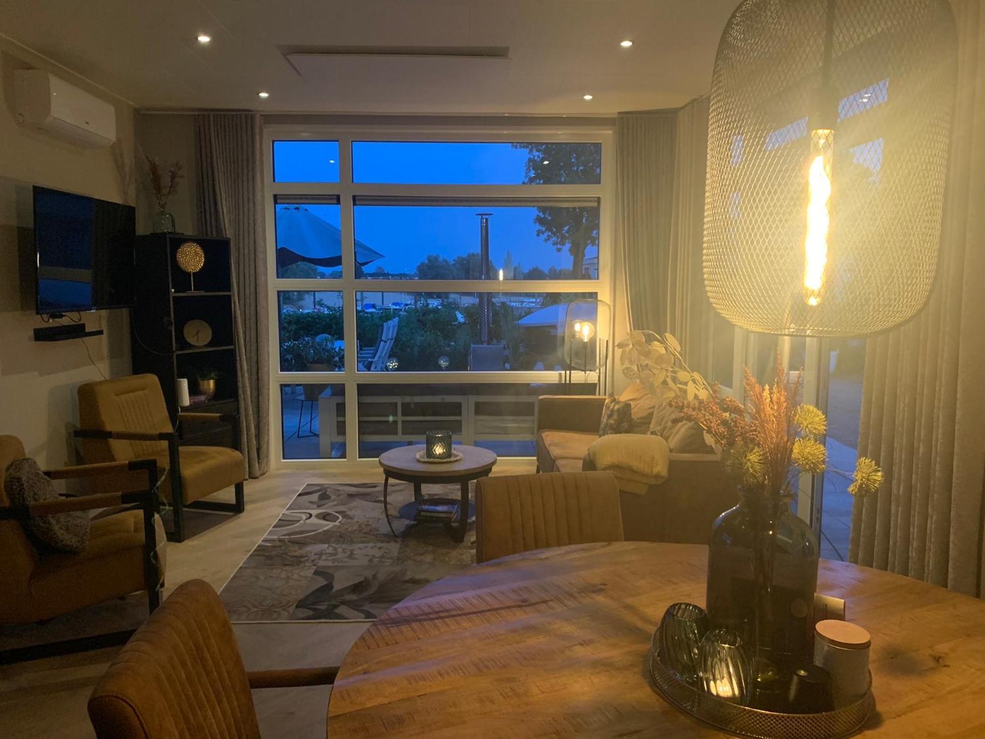 Luxus Chalet Hafenblick Lathum Buitenkant foto